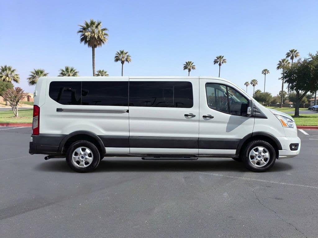 2021 Ford Transit-350 XLT - Photo 9