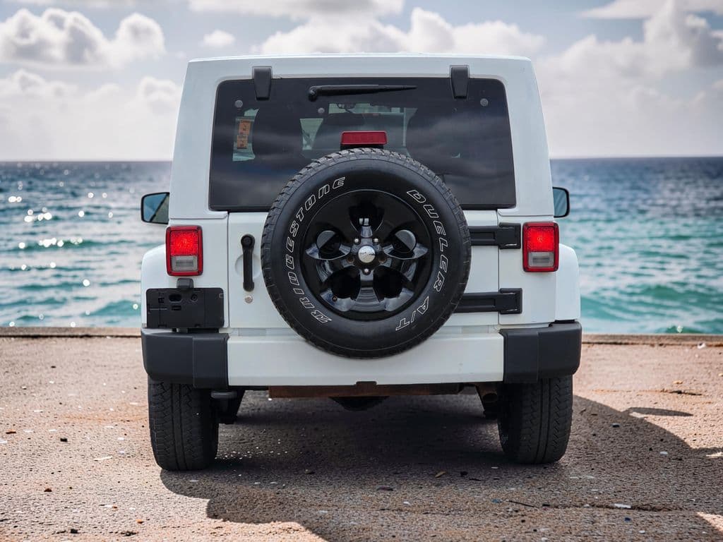 2016 Jeep Wrangler Unlimited Sahara - Photo 6