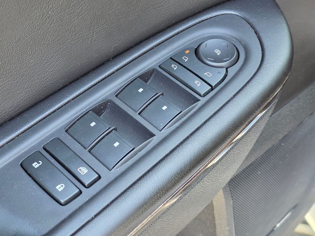 2016 GMC Acadia Denali - Photo 30