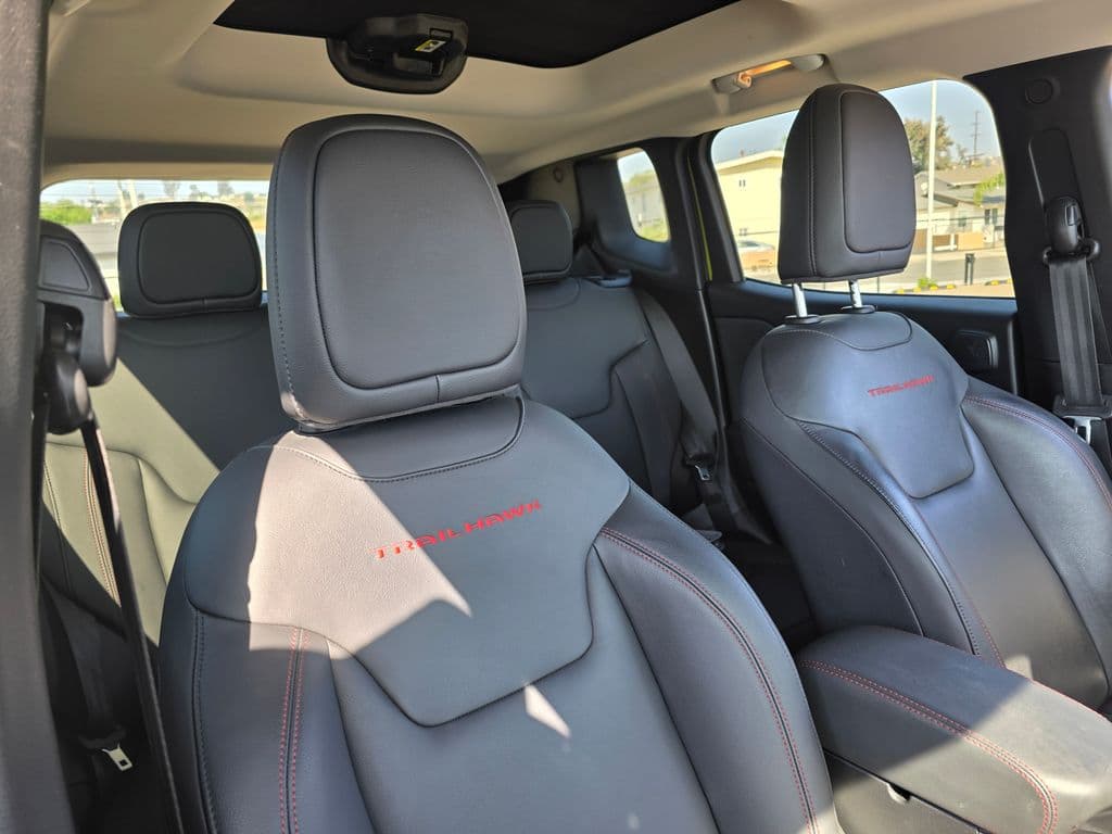 2018 Jeep Renegade Trailhawk - Photo 13