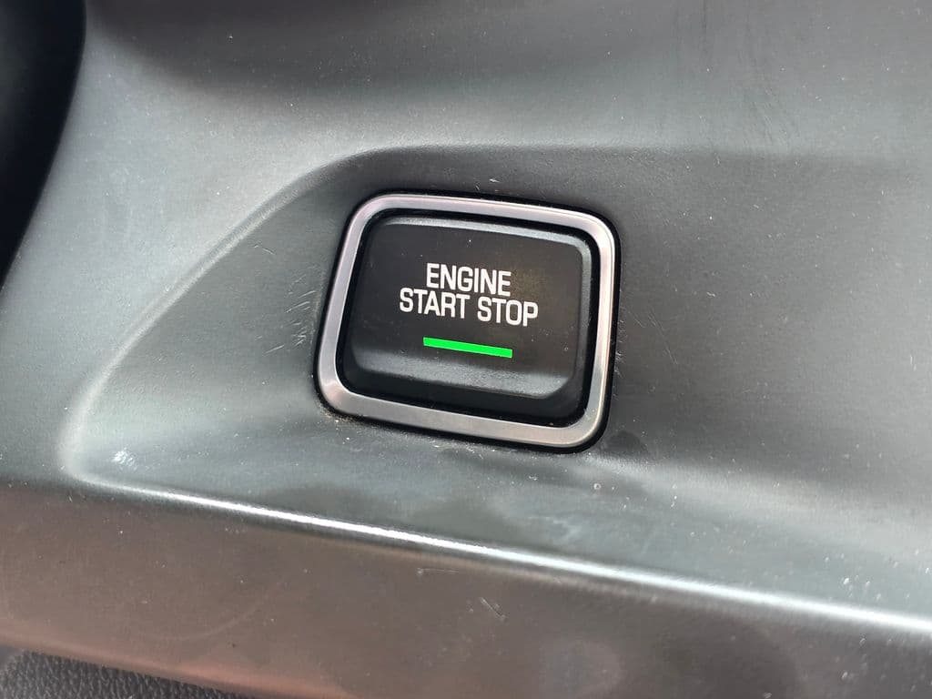 2017 Chevrolet Camaro 1LT - Photo 32