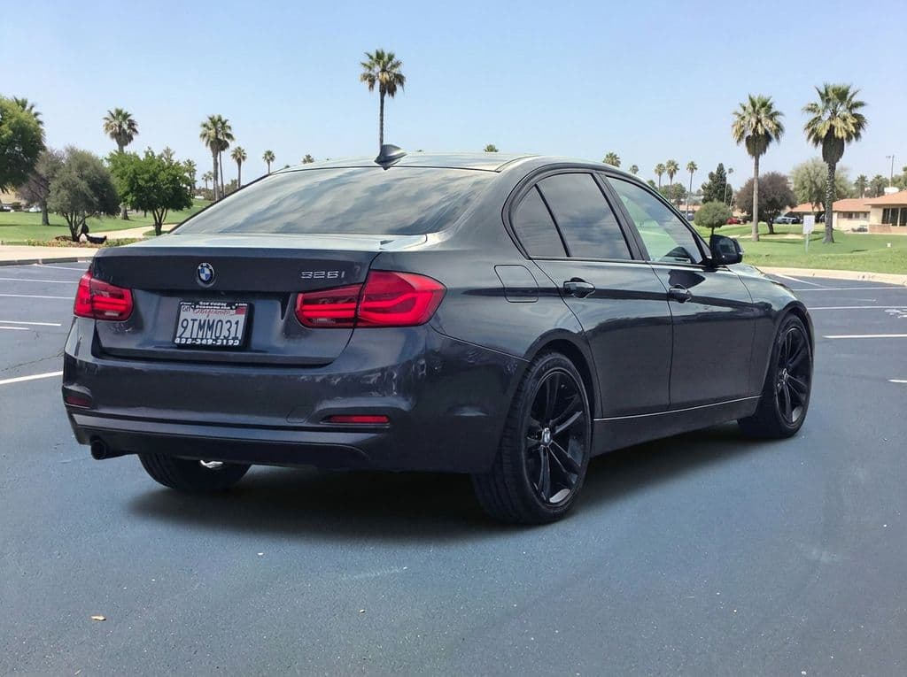 2018 BMW 3 Series 320i - Photo 8