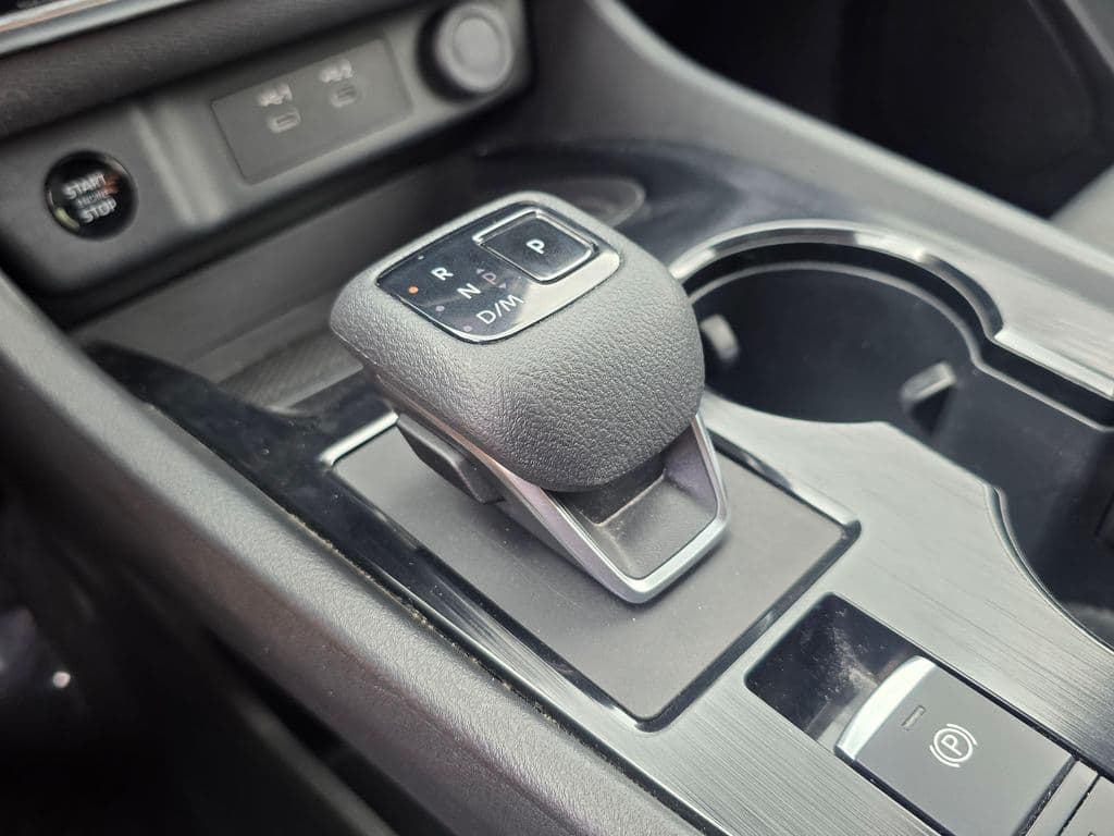 2025 Nissan Rogue SV - Photo 24