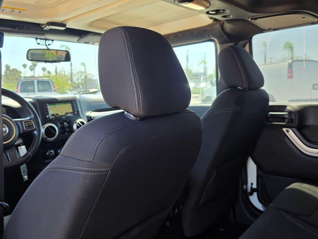 2016 Jeep Wrangler Unlimited Sahara - Photo 21