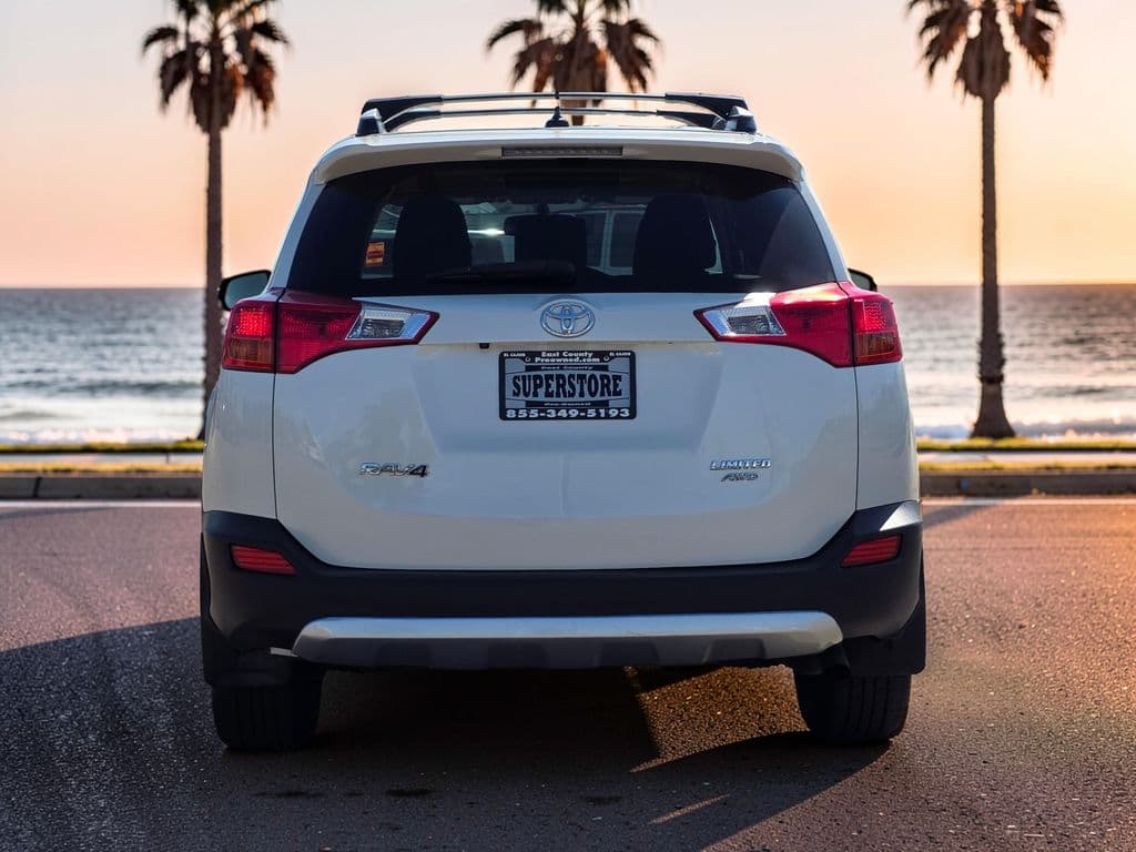 2015 Toyota RAV4 Limited - Photo 7