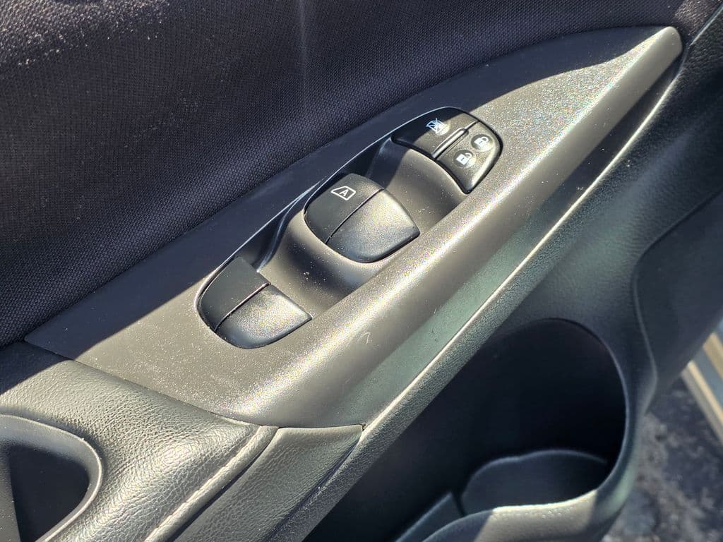 2018 Nissan Sentra SV - Photo 18