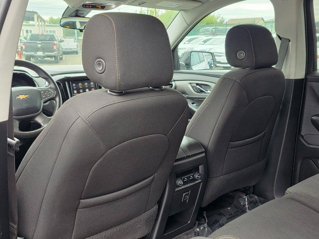 2020 Chevrolet Traverse LS - Photo 21