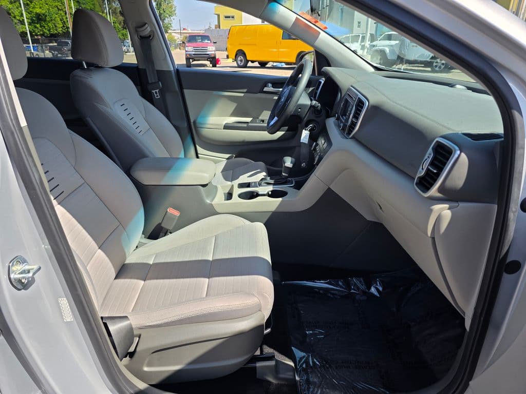 2018 Kia Sportage LX - Photo 12