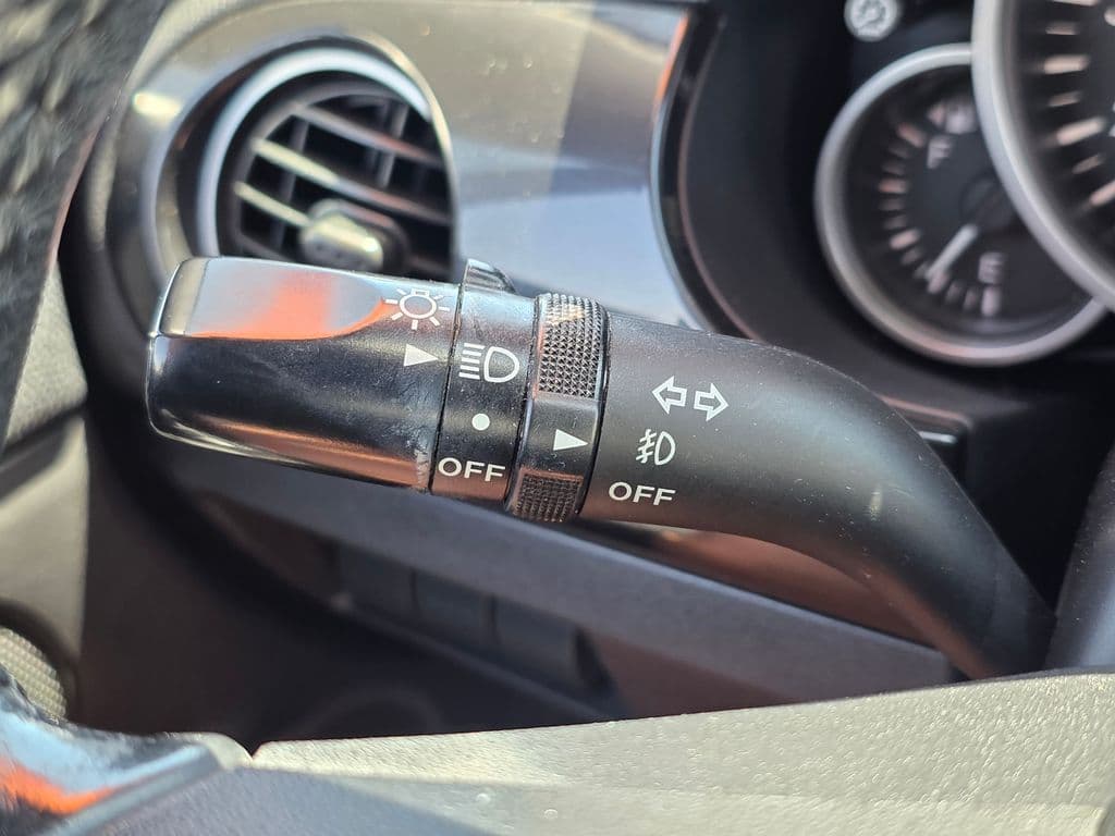 2015 Mazda Miata PRHT Grand Touring - Photo 32