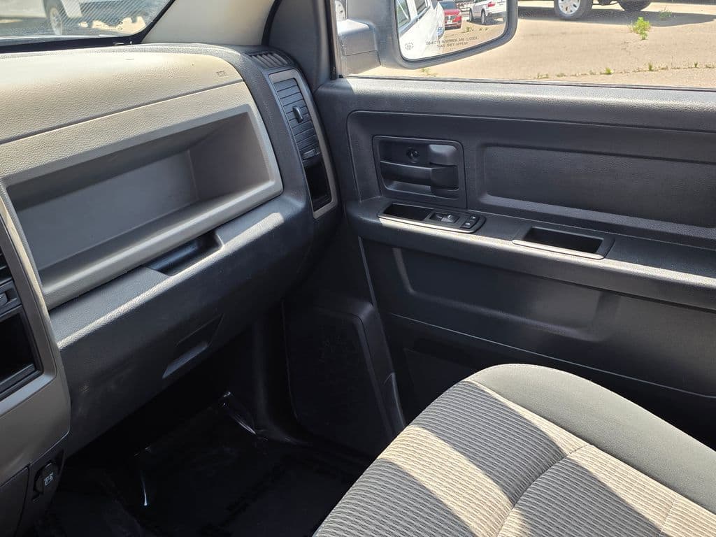 2012 Ram 1500 ST - Photo 31