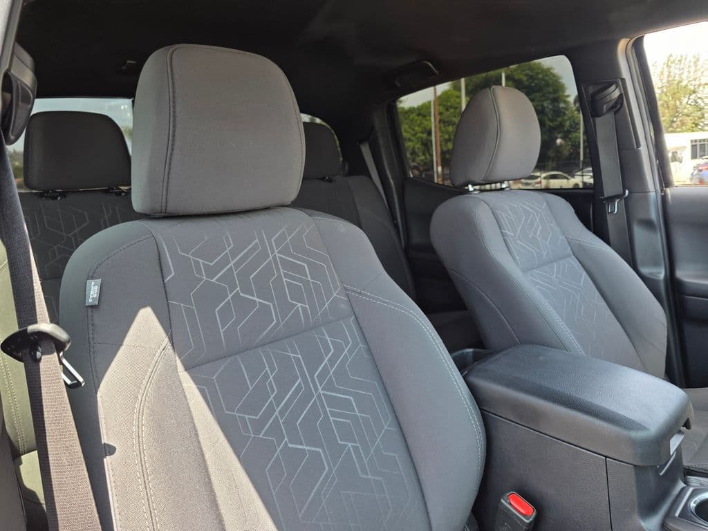 2017 Toyota Tacoma TRD Off-Road - Photo 11