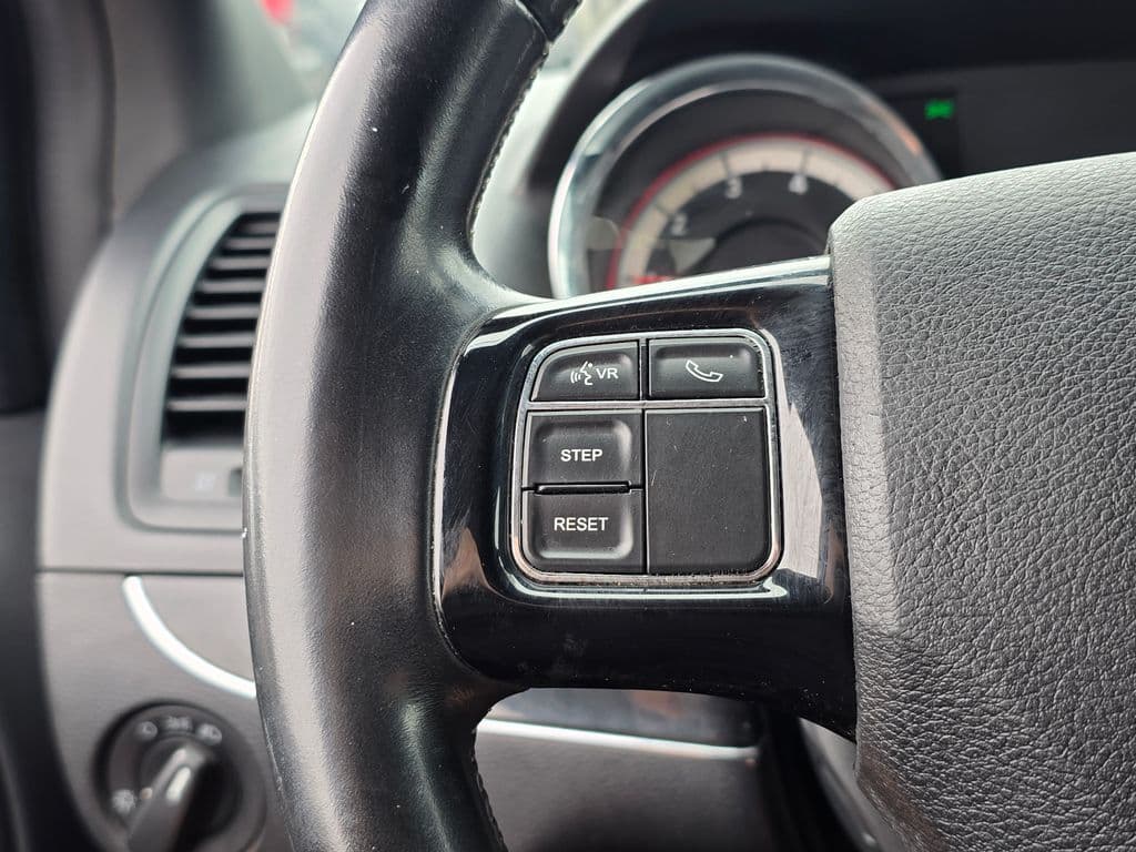 2016 Dodge Grand Caravan SE Plus - Photo 25