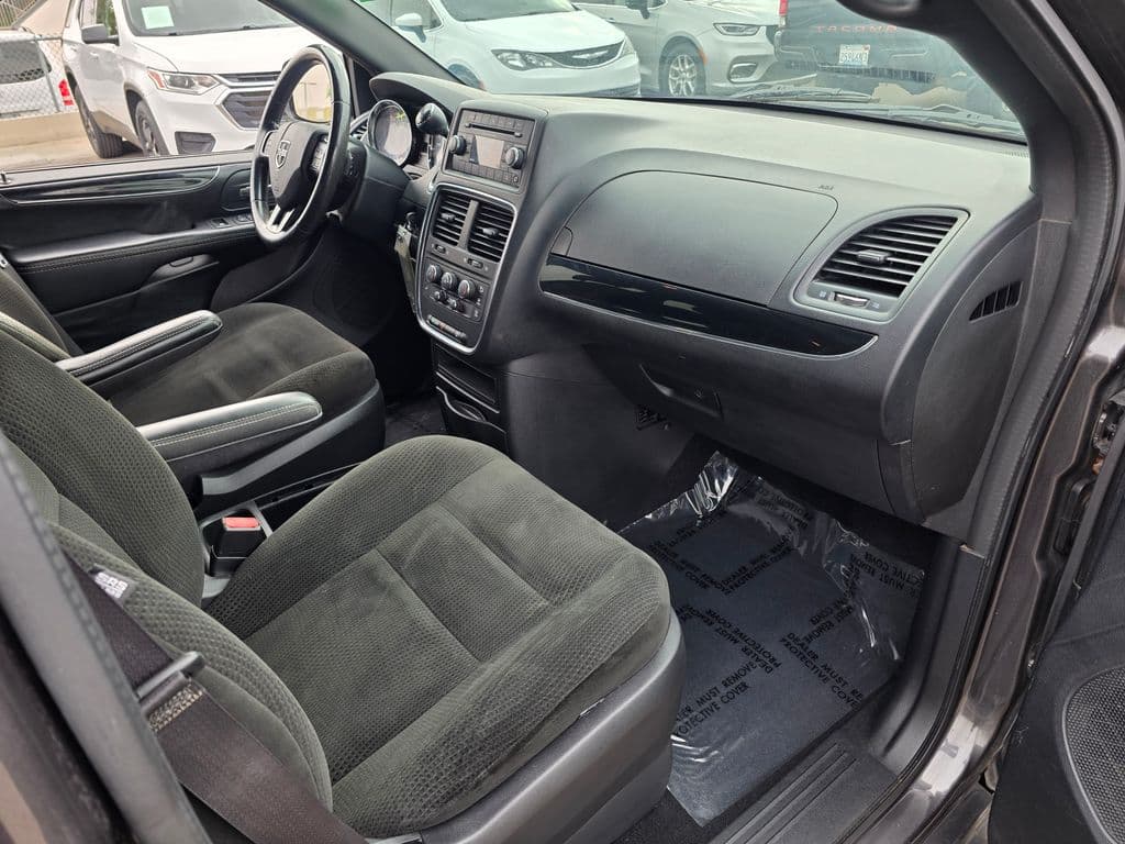 2016 Dodge Grand Caravan SE Plus - Photo 8