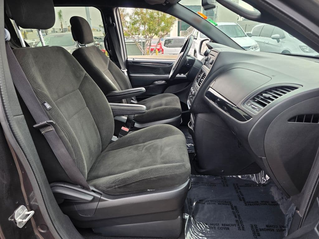 2016 Dodge Grand Caravan SE Plus - Photo 9