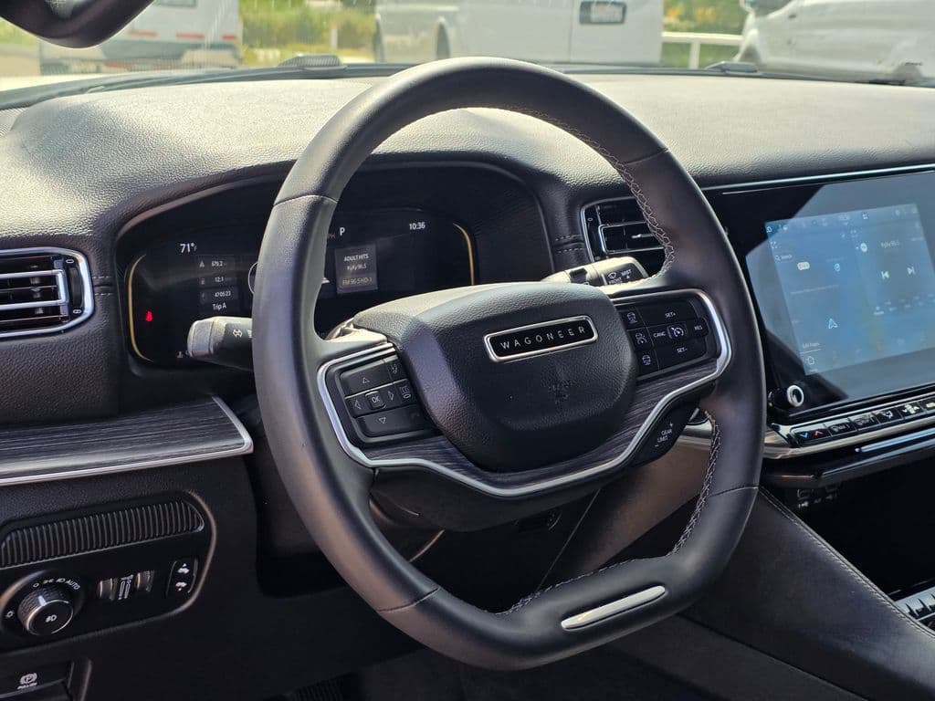 2024 Jeep Wagoneer Series II - Photo 16
