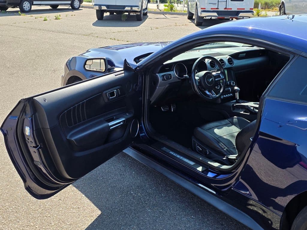 2018 Ford Mustang EcoBoost Premium - Photo 38