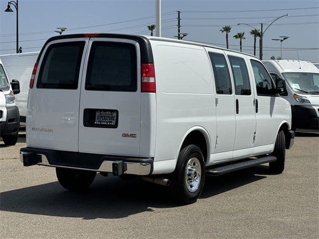 2022 GMC Savana 2500 Work Van - Photo 12