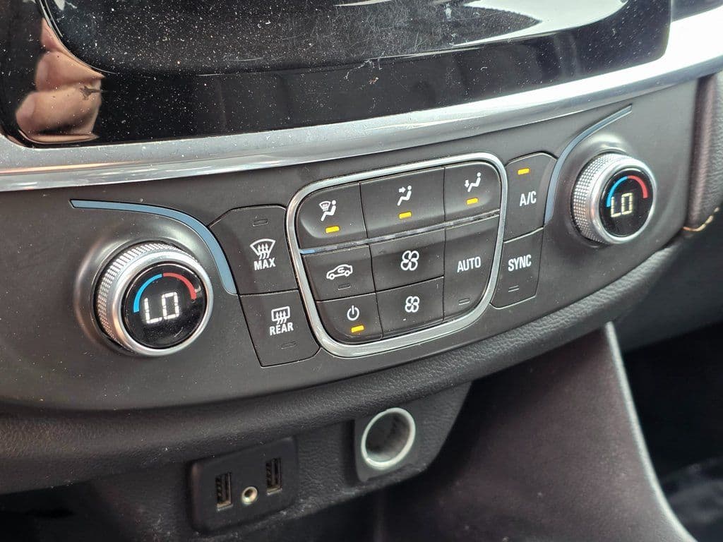 2020 Chevrolet Traverse LS - Photo 32