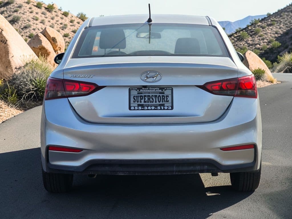 2022 Hyundai Accent SE - Photo 7