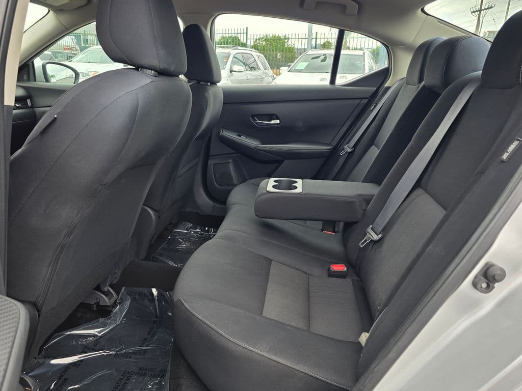 2022 Nissan Sentra SV - Photo 18