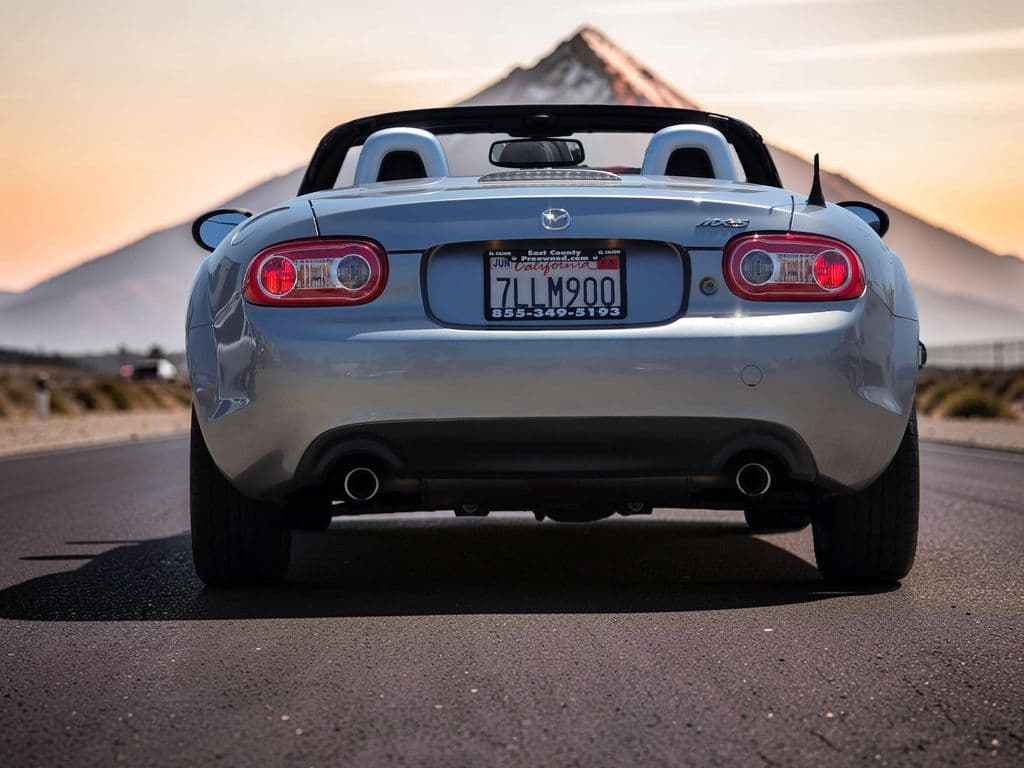 2015 Mazda Miata PRHT Grand Touring - Photo 7