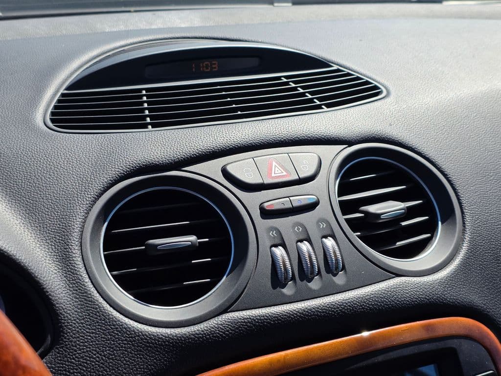2004 Mercedes-Benz SL-Class SL 500 - Photo 18