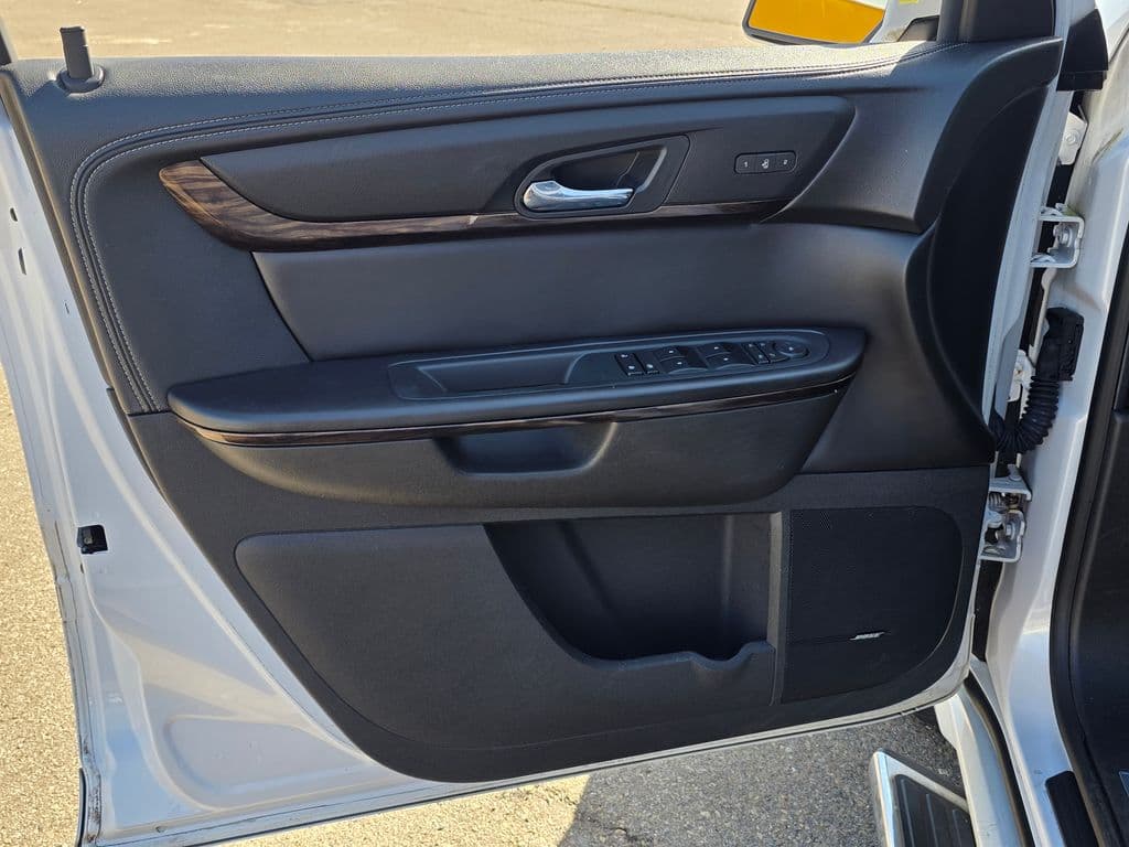 2016 GMC Acadia Denali - Photo 29
