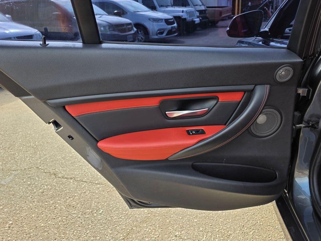 2018 BMW 3 Series 320i - Photo 21