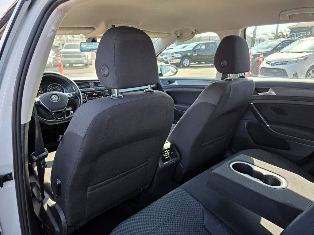 2019 Volkswagen Golf SportWagen S - Photo 17