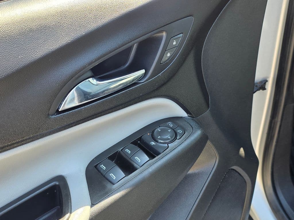 2020 Chevrolet Equinox LT - Photo 21