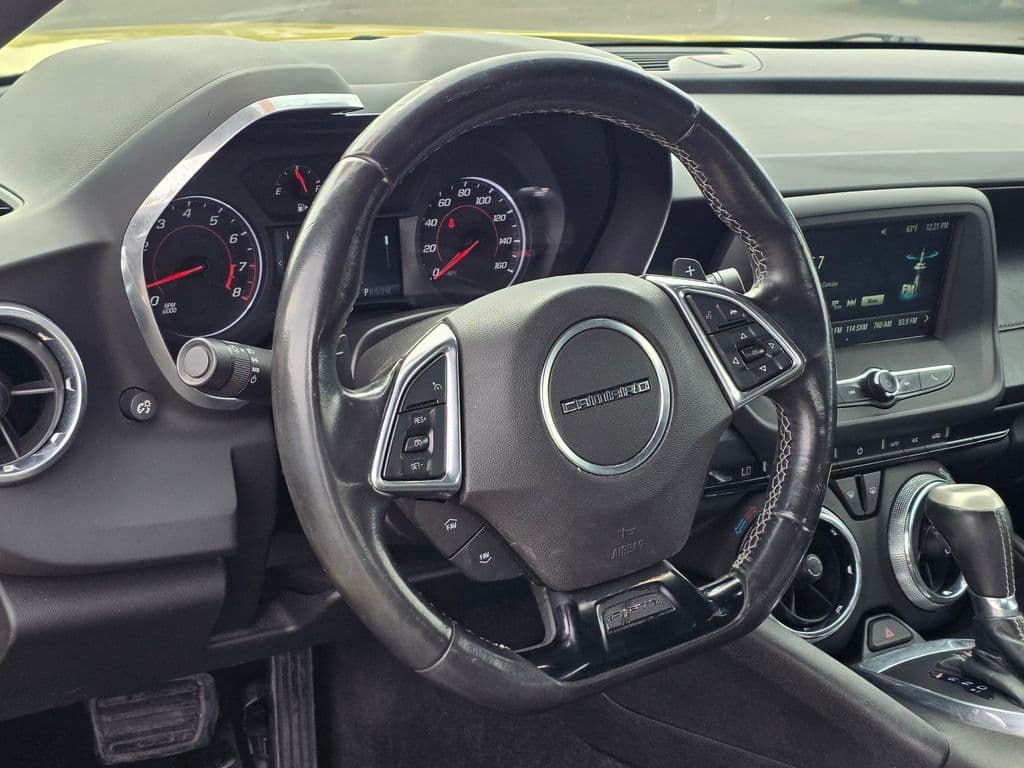 2017 Chevrolet Camaro 1LT - Photo 13