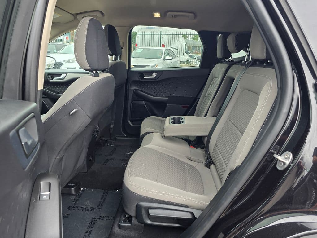 2020 Ford Escape SE Sport Hybrid - Photo 19