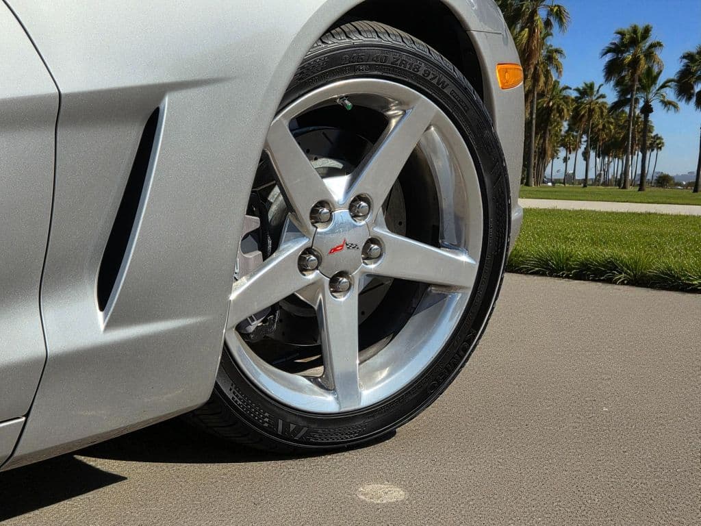 2005 Chevrolet Corvette Base - Photo 8