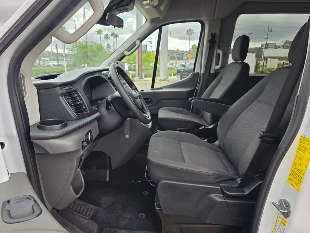 2023 Ford Transit-350 XLT - Photo 18