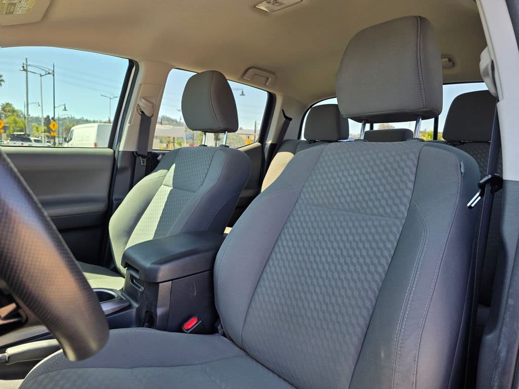2020 Toyota Tacoma SR5 - Photo 19