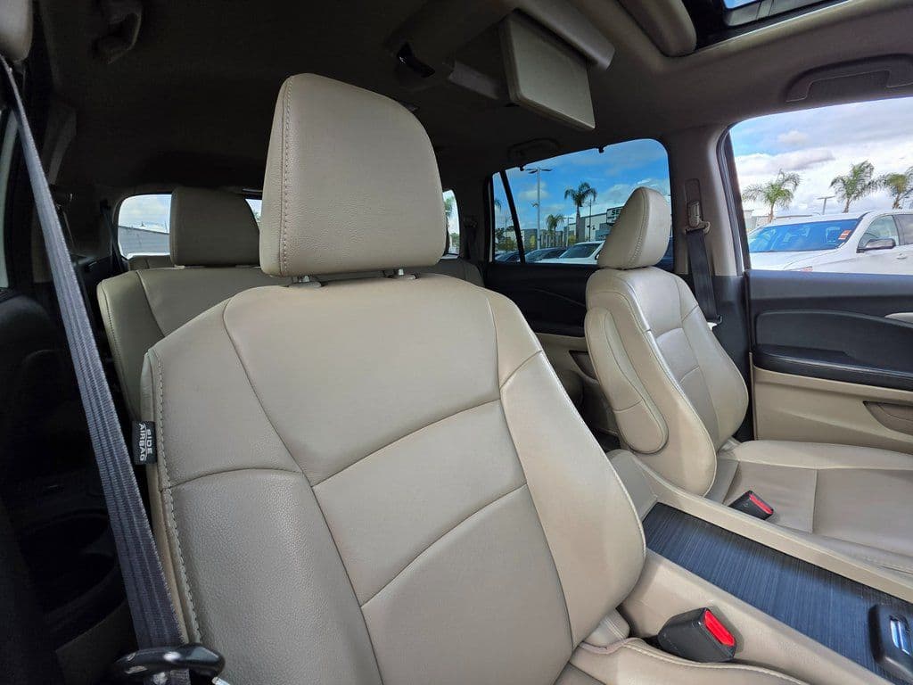 2019 Honda Pilot EX-L - Photo 11