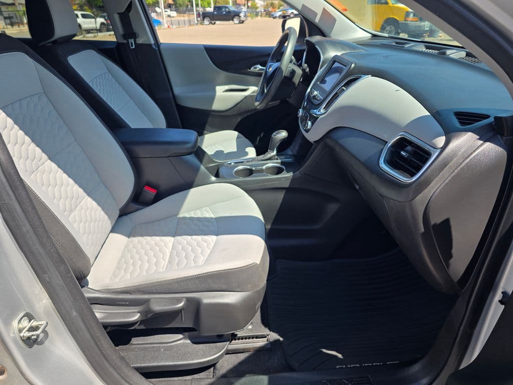 2020 Chevrolet Equinox LT - Photo 10