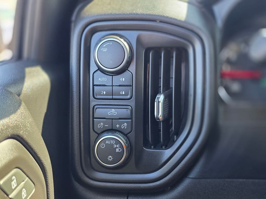 2020 Chevrolet Silverado 1500 Custom Trail Boss - Photo 39