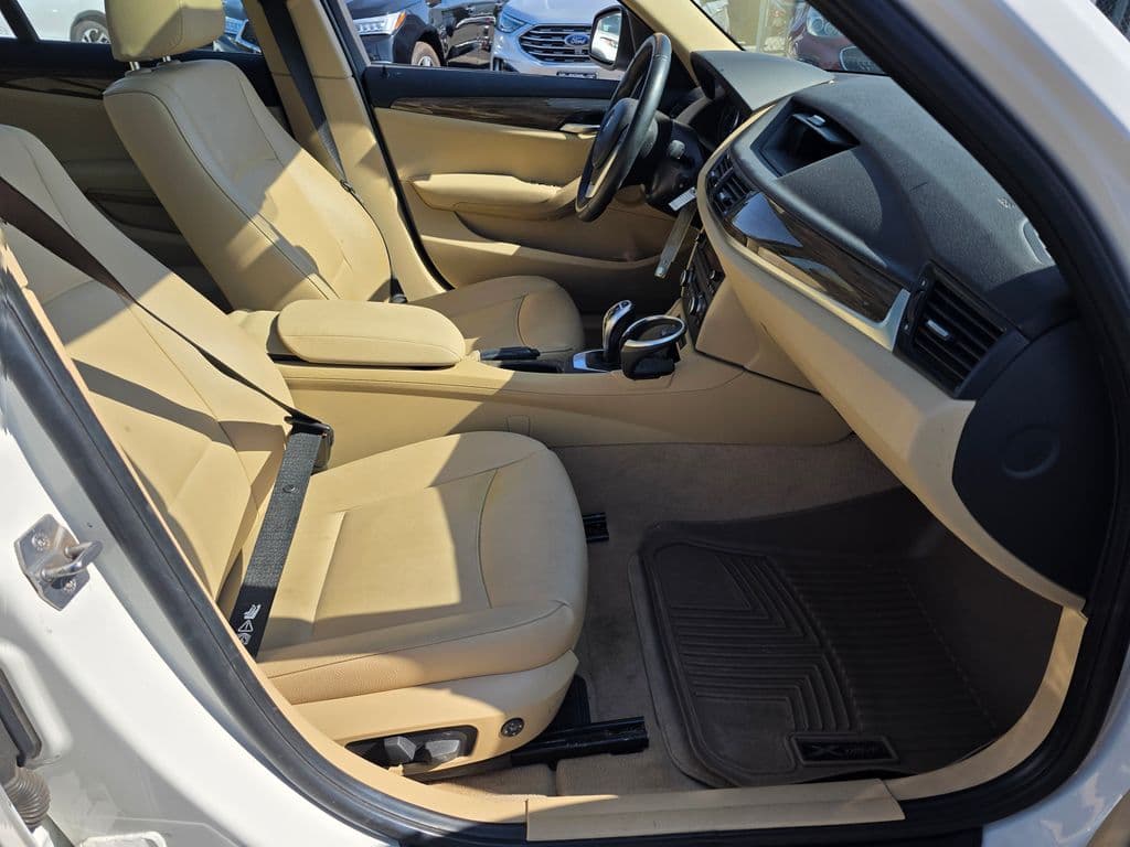 2015 BMW X1 xDrive28i - Photo 10