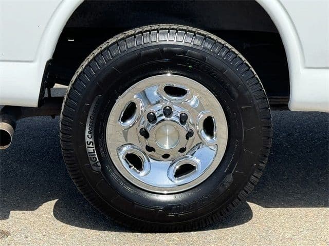 2014 GMC Savana 2500 Work Van - Photo 14