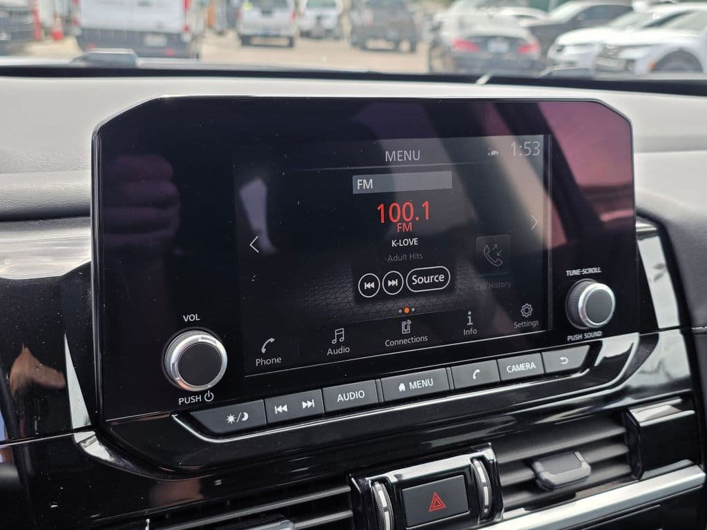 2025 Nissan Pathfinder SV - Photo 33