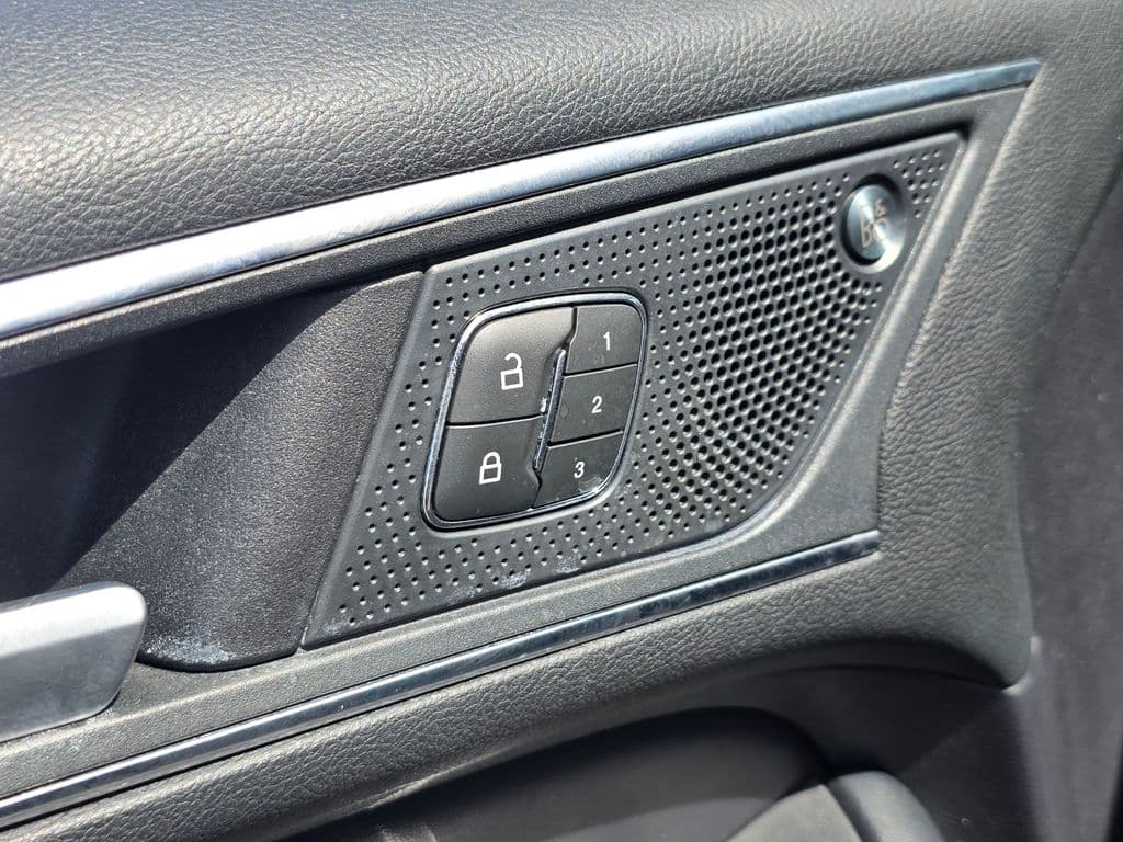 2021 Ford Edge Titanium - Photo 25