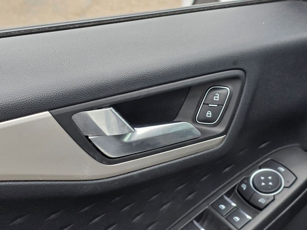 2020 Ford Escape SE - Photo 25
