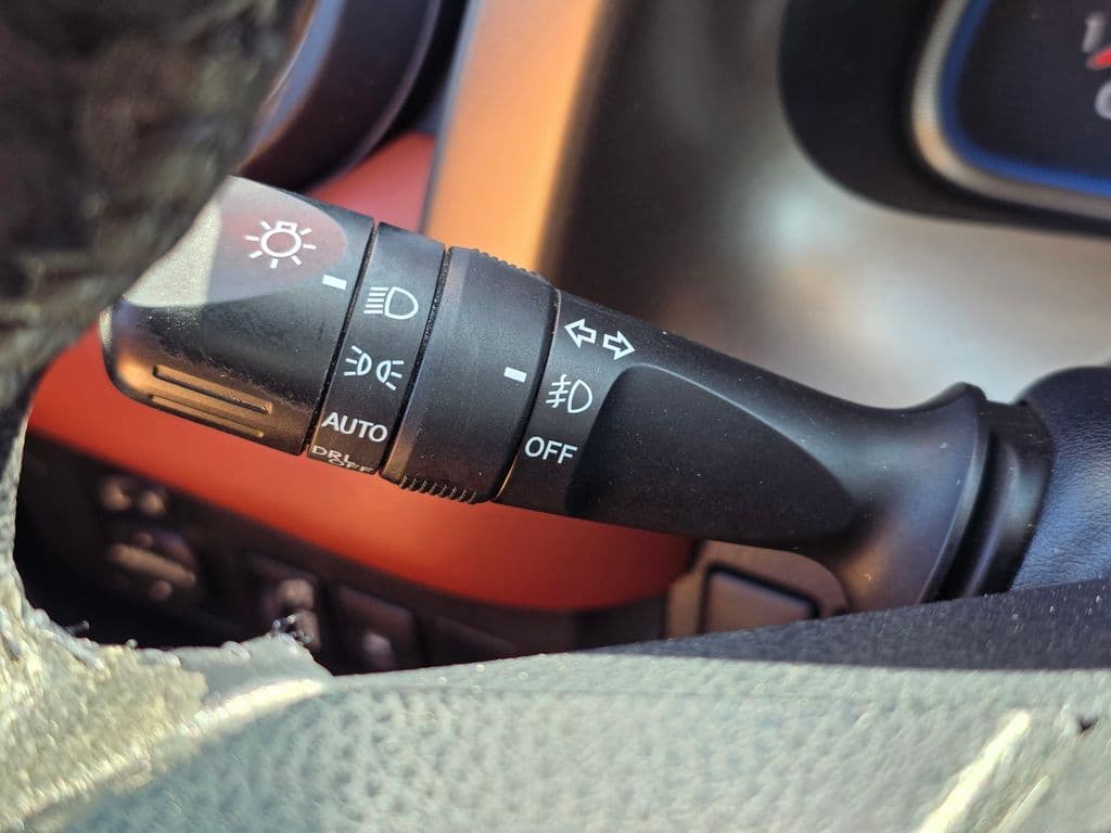 2015 Toyota RAV4 Limited - Photo 39