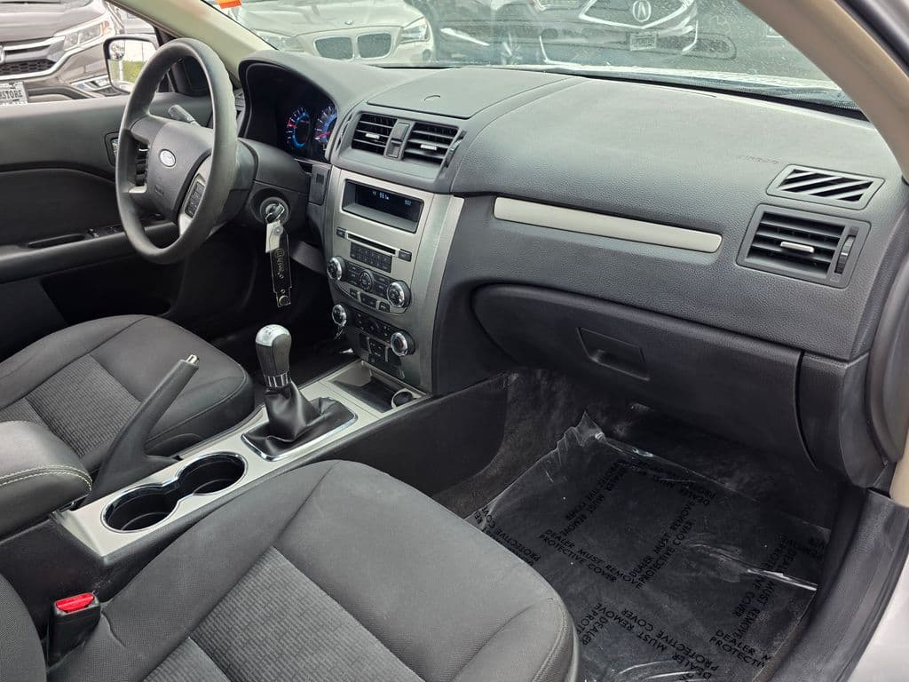 2011 Ford Fusion SE - Photo 11