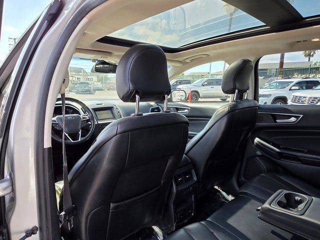 2019 Ford Edge Titanium - Photo 19