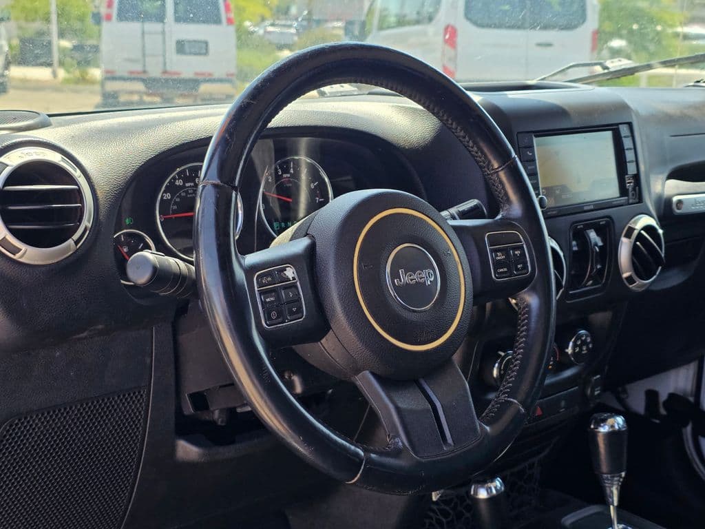 2016 Jeep Wrangler Unlimited Sahara - Photo 16