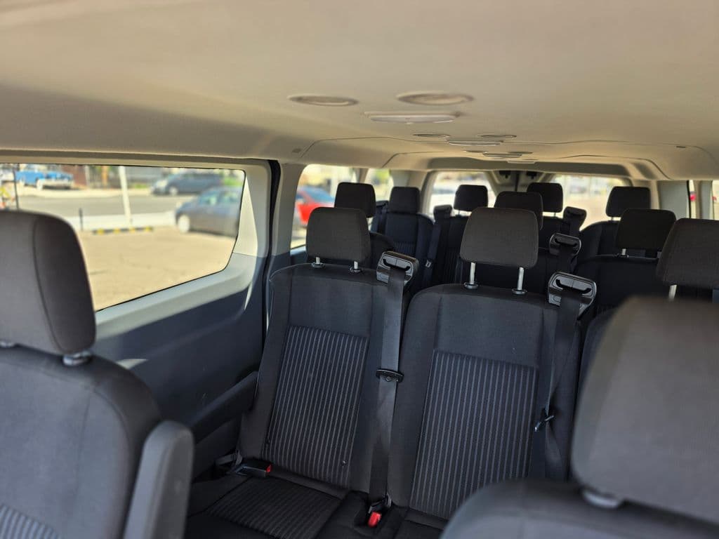 2018 Ford Transit-350 XLT - Photo 23
