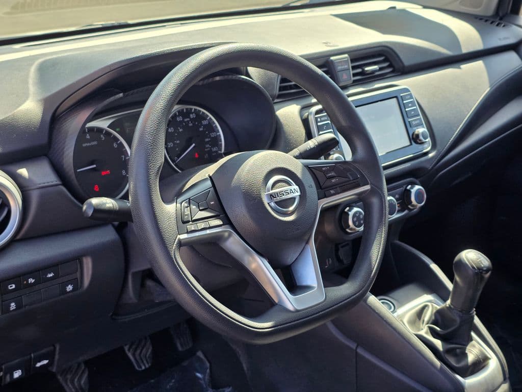 2021 Nissan Versa 1.6 S - Photo 13