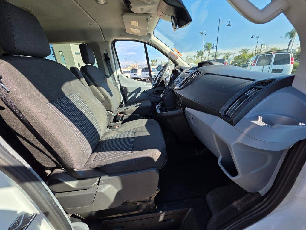 2018 Ford Transit-350 XLT - Photo 10